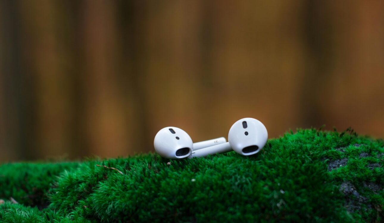 AirPods 系列怎麼選？AirPods 3 vs AirPods Pro 2 價格、功能全面比較指南
